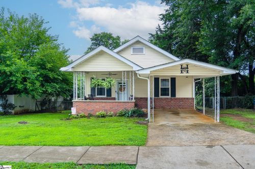 76 Lawrence St, Lyman, SC, 29365-1635 | Card Image