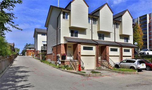 6-1085 Queens Blvd, Kitchener, ON, N2M1B9 | Card Image