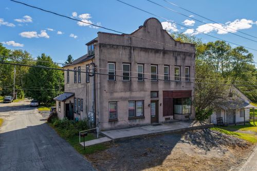 9 Mongaup Rd, Hurleyville, NY, 12747-6215 | Card Image