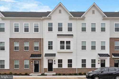 19 E Front St, BRIDGEPORT, PA, 19405-1468 | Card Image