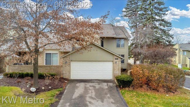 4013 Foxpointe Dr, Condo with 2 bedrooms, 3 bathrooms and null parking in West Bloomfield MI | Image 29