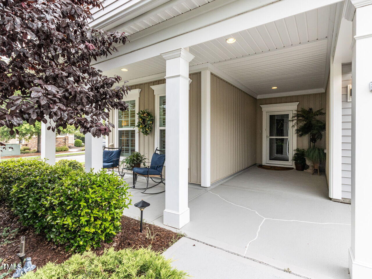 Arvind Oaks Cir, Cary, NC 27519