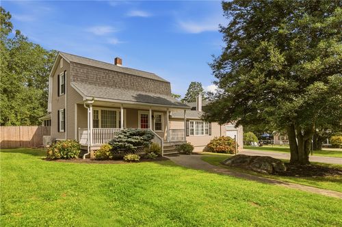 21 King Rd, Tiverton, RI, 02878-2779 | Card Image