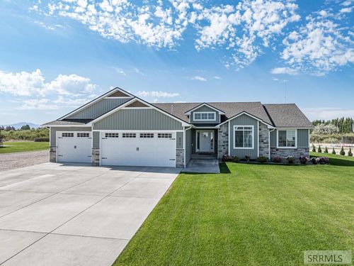 577 W 40 S, Blackfoot, ID, 83221-6129 | Card Image