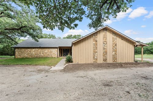 1210 Tokio Loop, West, TX, 76691-2416 | Card Image
