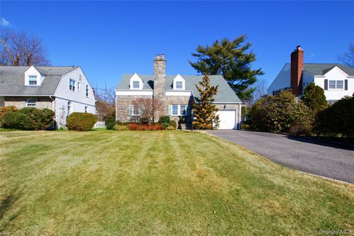 139 Garden Street, Hempstead, NY, 11530 | Card Image