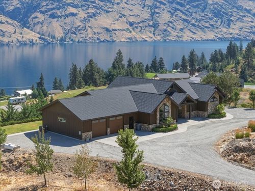 206 Mountain Lake Ln, Chelan, WA, 98816-5842 | Card Image