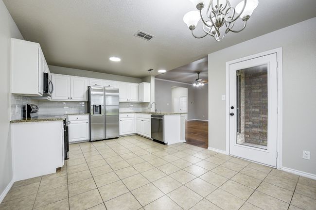 11440 Mitchell Cir, House other with 3 bedrooms, 2 bathrooms and null parking in Ponder TX | Image 8
