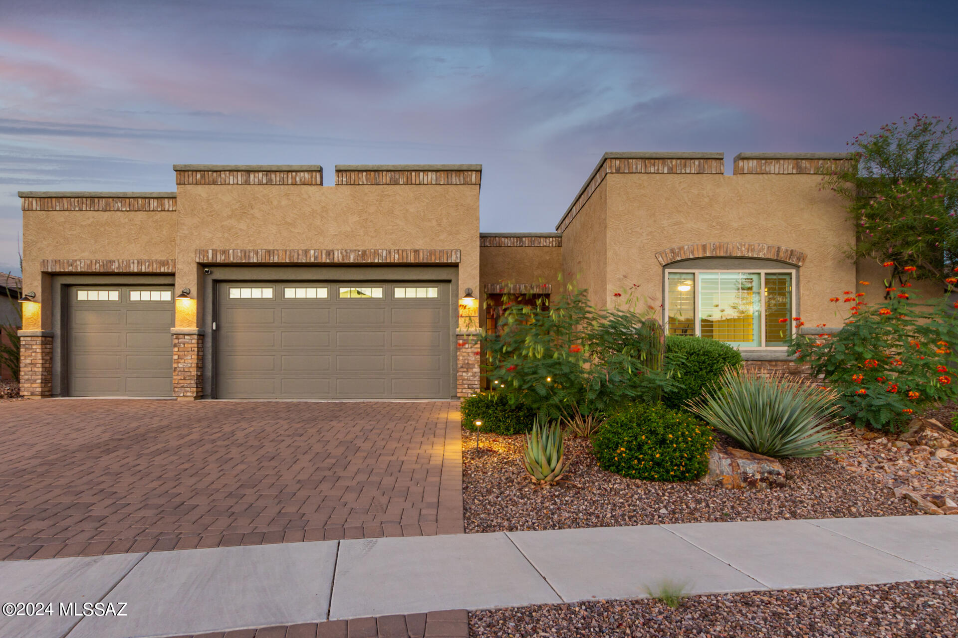 Velvetweed Ct, Tucson, AZ 85755
