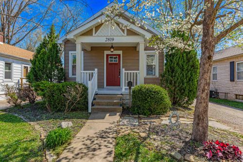 2819 Oakley St, Evansville, IN, 47710-3275 | Card Image