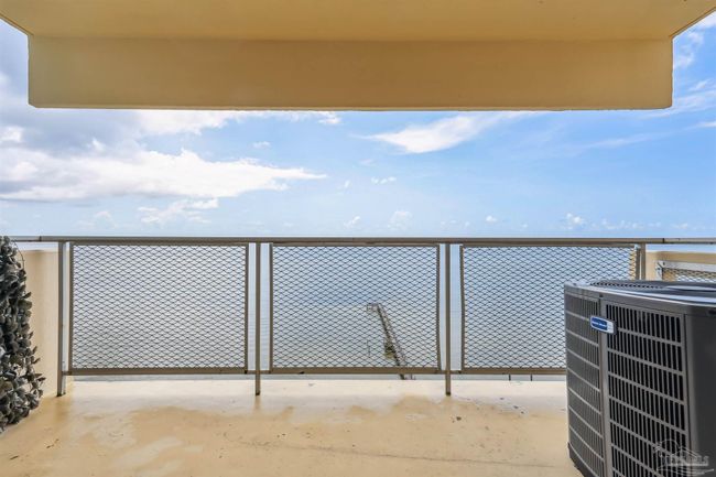APT-901 - 825 Bayshore Dr, Condo with 2 bedrooms, 2 bathrooms and null parking in PENSACOLA FL | Image 22