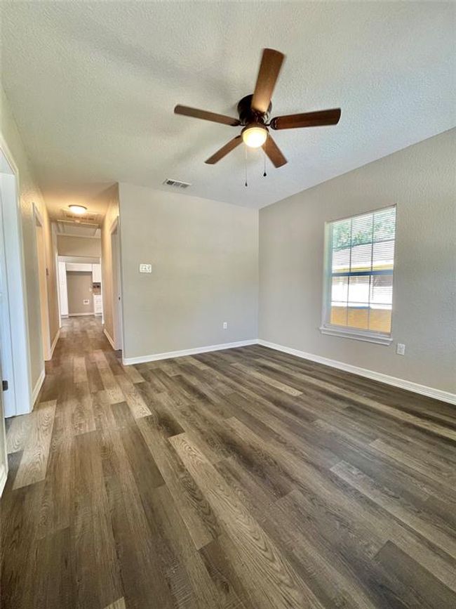 305 N Ave A | Image 21
