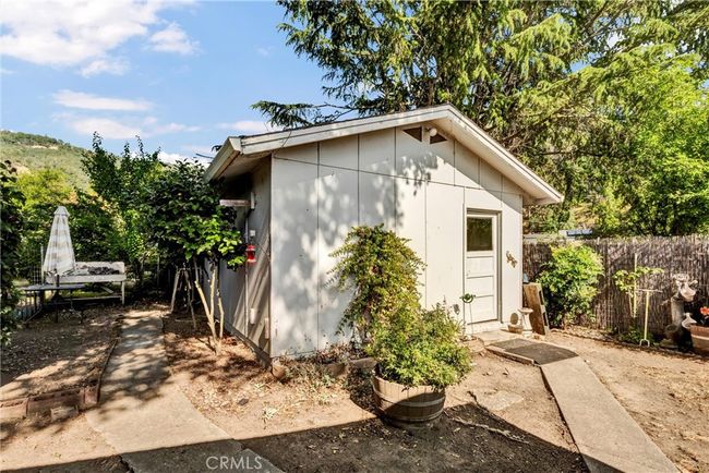 detached room | Image 23