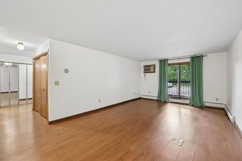 107-1011 41st Ave Ne, Columbia Heights, MN, 55421-3178 | Card Image