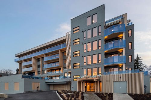 203-33160 Plaxton Cres, Abbotsford, BC, V2S0N6 | Card Image