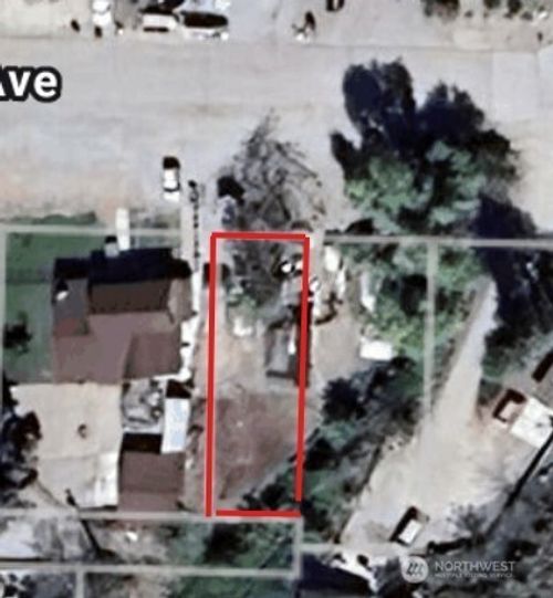 1111 E Allen Ave, Chelan, WA, 98816 | Card Image