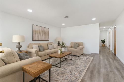 3518 Santa Fe St, Riverbank, CA, 95367-2320 | Card Image