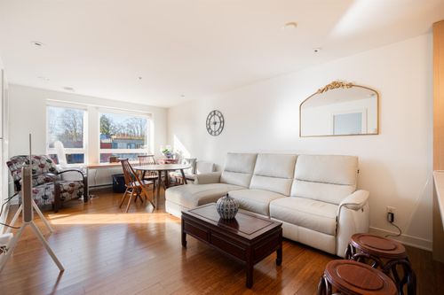 403-2481 Waterloo St, Vancouver, BC, V6R3H4 | Card Image