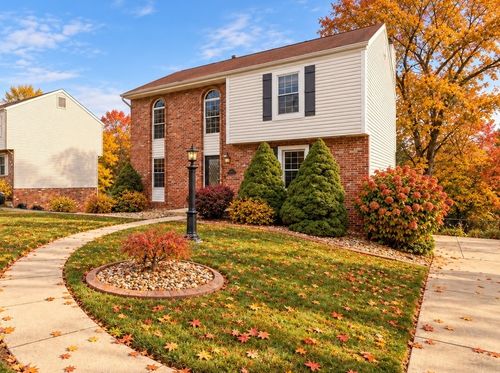 328 Whitney Chase Ln, North Huntingdon, PA, 15642-1961 | Card Image