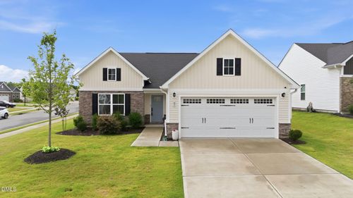 82 Coble Farms Pl, Fuquay-Varina, NC, 27526-3591 | Card Image
