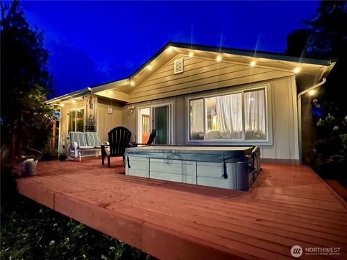103 24th St Ne, Long Beach, WA, 98631-3811 | Card Image