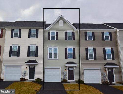 30 Quebec Ct, FALLING WATERS, WV, 25419-1818 | Card Image