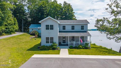 2921 River Rd, Melrose, NY, 12121-2522 | Card Image