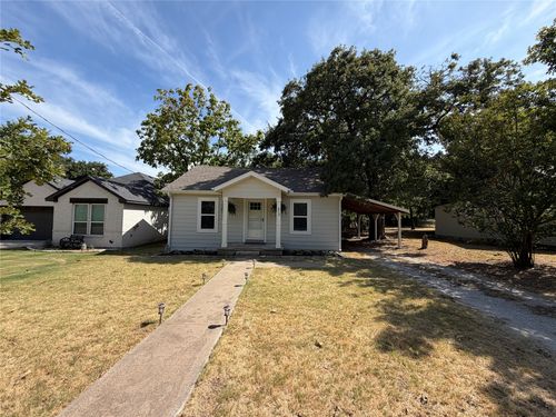513 W Water St, Weatherford, TX, 76086-2425 | Card Image