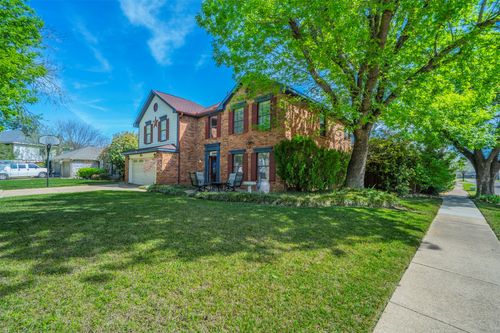 4424 Newberry St, Grand Prairie, TX, 75052-3437 | Card Image