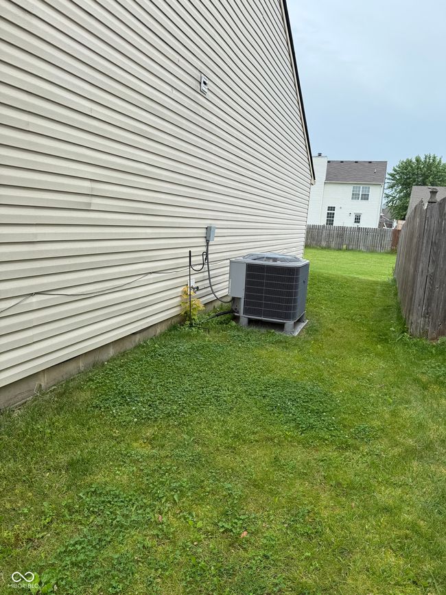 view of yard | Image 15