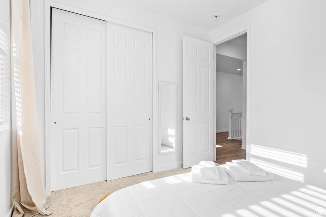Bedroom with a closet | Image 14