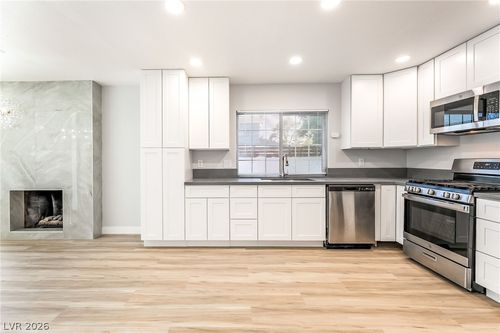 2535 Congress Avenue, Las Vegas, NV, 89121 | Card Image