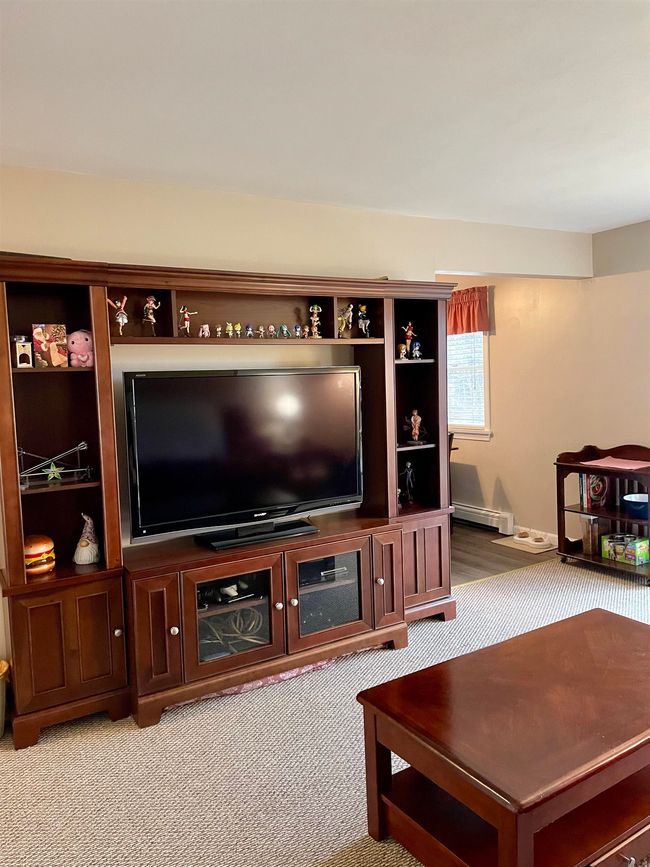 APT-503 - 30 Old Dover Rd, Condo with 2 bedrooms, 1 bathrooms and null parking in Rochester NH | Image 5