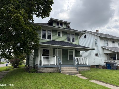 701 Brighton Ave, Toledo, OH, 43609-2935 | Card Image