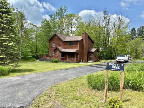 146 Yoakum Run Rd, Davis, WV, 26260-8290 | Card Image
