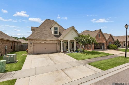 1218 Rustic Pine Dr, Baton Rouge, LA, 70820-2928 | Card Image