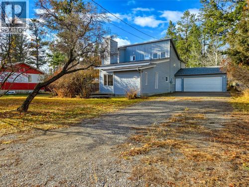 402 12th Ave, Invermere, BC, V0A1K4 | Card Image