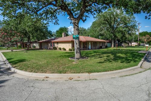 1102 Cactus St, Mineral Wells, TX, 76067 | Card Image