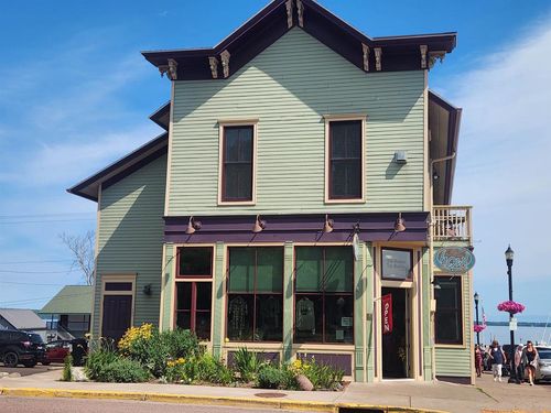 10 N 1st St, Bayfield, WI, 54814-5059 | Card Image