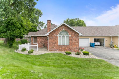 3855 Sandpiper Cove Run, South Bend, IN, 46628-3878 | Card Image