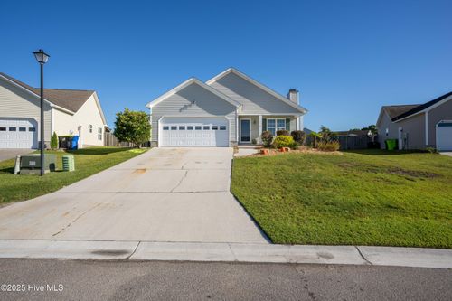 333 Rose Bud Ln, Holly Ridge, NC, 28445-7951 | Card Image