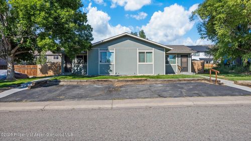 2415 West Ave, Rifle, CO, 81650-3122 | Card Image