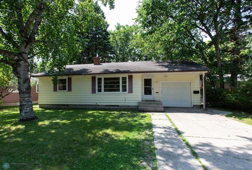 417 16 Street S, Moorhead, MN, 56560 | Card Image