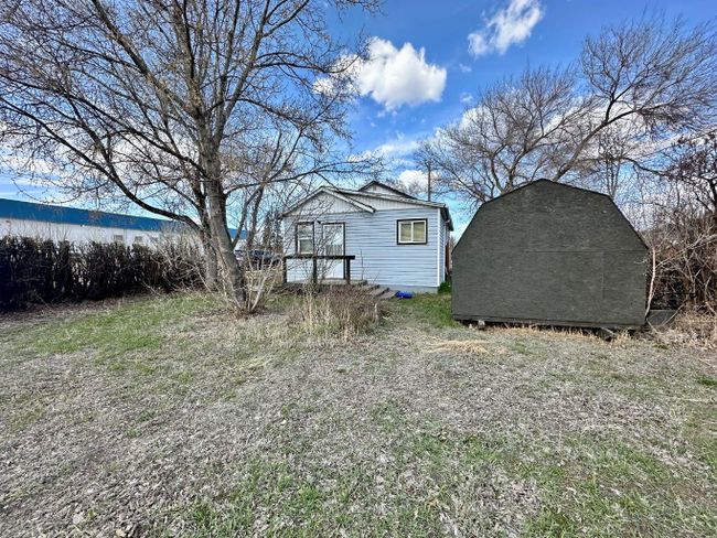 504 1 A Avenue E, Home with 2 bedrooms, 1 bathrooms and 2 parking in Brooks AB | Image 27