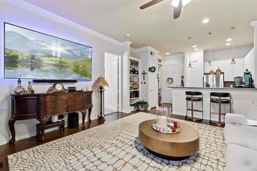 apt-116-2400 Mccue Rd, Houston, TX, 77056-5111 | Card Image