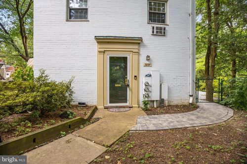 3237 Ravensworth Pl, ALEXANDRIA, VA, 22302-2107 | Card Image