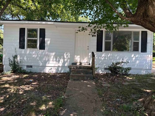 1324 Todd Ave, Dyersburg, TN, 38024-3130 | Card Image