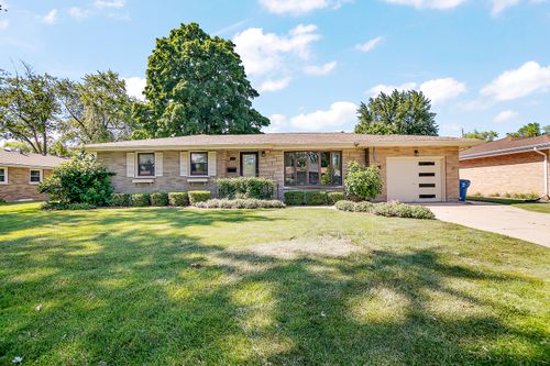 731 Bishop Ct, Bradley, IL, 60915-1903 | Card Image