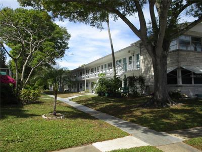 16 - 5850 21 St Street N, Condo with 1 bedrooms, 1 bathrooms and null parking in St Petersburg FL | Image 2