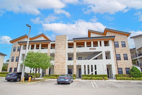 apt-2-8055 Nw 104th Ave, Doral, FL, 33178-4499 | Card Image